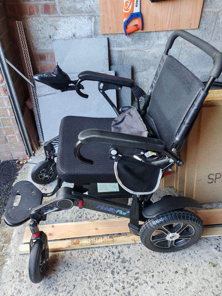 Electric wheelchair/Scooter 