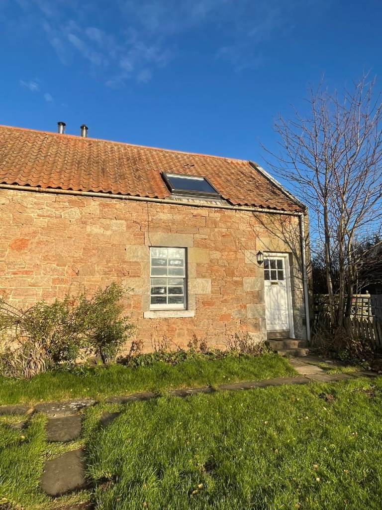 1 Bedroom Cottage on Farm, South Facing