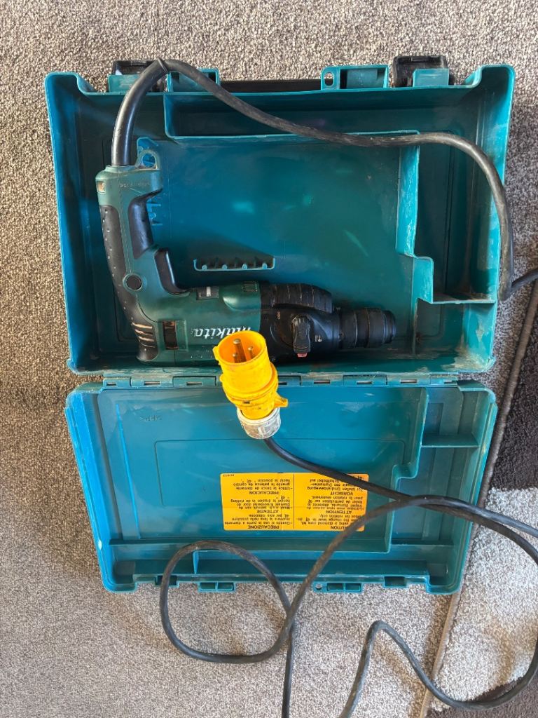 Makita Diamond Core Hammer Drill HR1030 – Good Condition