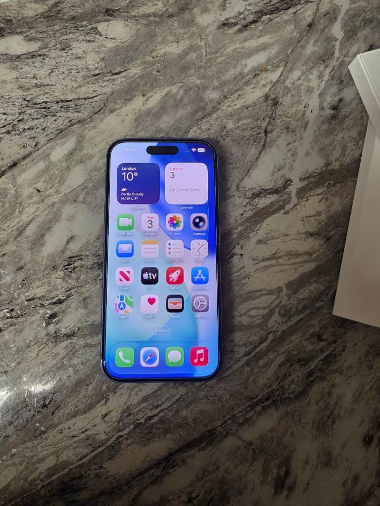 IPhone 16 128gb unlock any sim 