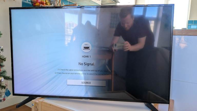 Broken TV (black on half of screen) – good for parts