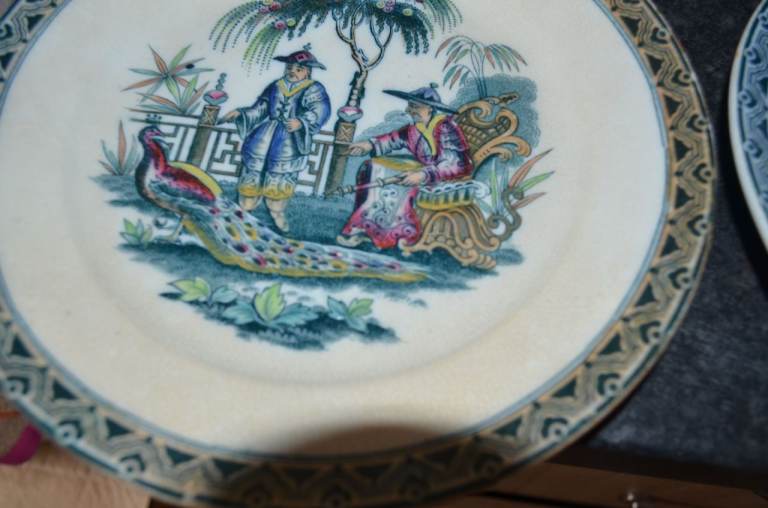 pair ANTIQUE  CHUSAN CHINESE PLATES  BARGAIN  10"