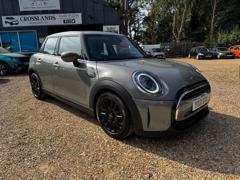 2021 MINI Hatch 1.5 Cooper Classic 5dr Auto HATCHBACK Petrol Automatic