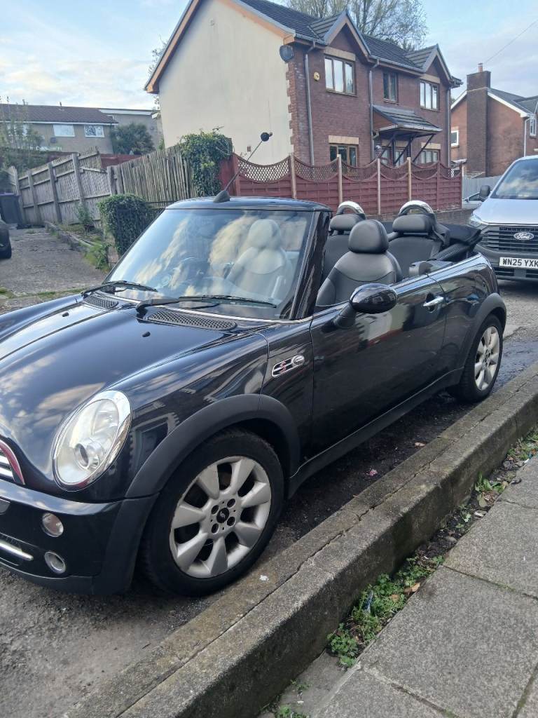 Mini, CONVERTIBLE, Convertible, 2005, Manual, 1598 (cc), 2 doors