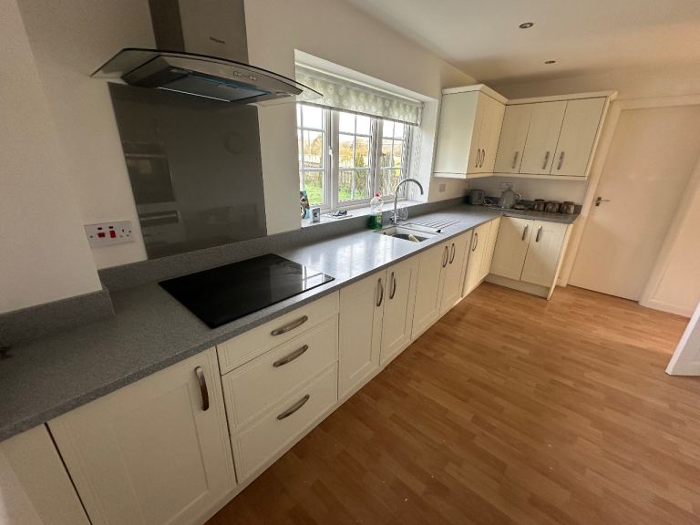 Kitchen Units and WorkTop for sale.