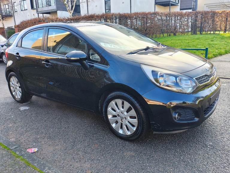 2013 KIA Rio automatic petrol low mileage  