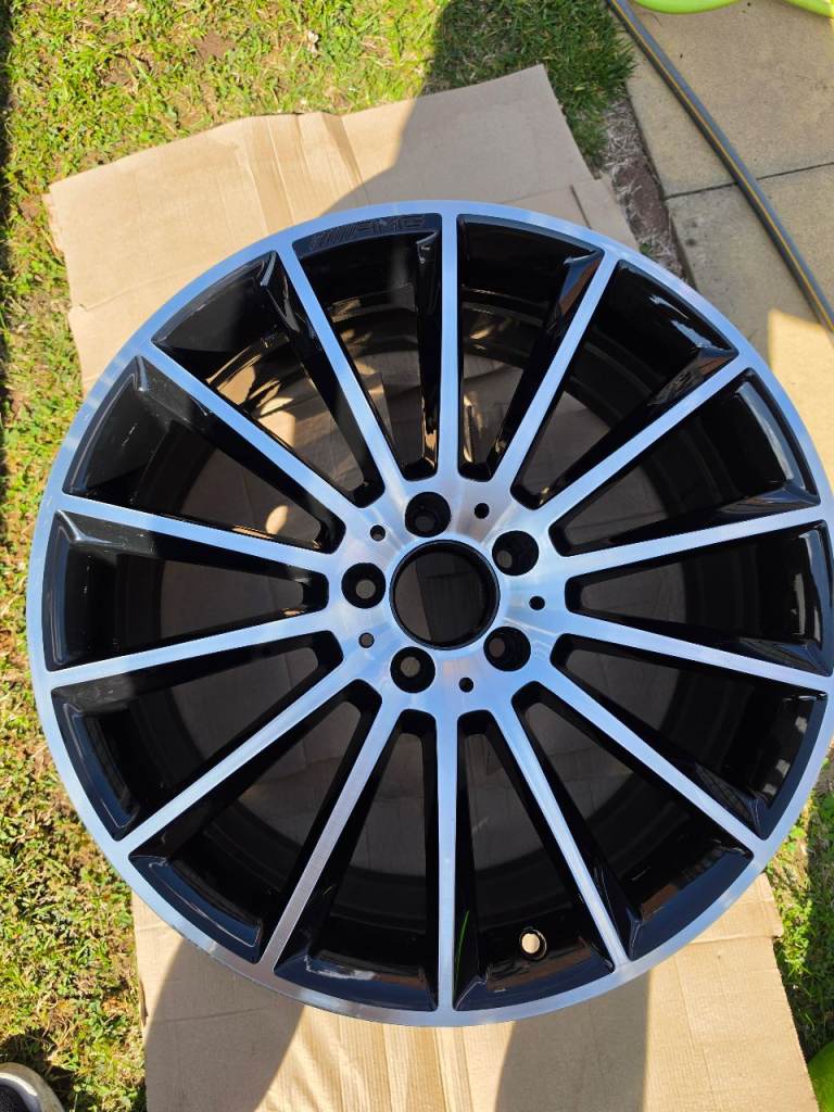 Mercedes Benz 20" AMG Front Alloy Wheel W213 S213 E Class 8J A2134012200 CRACKED