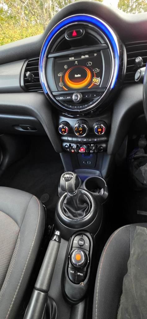 Mini, CONVERTIBLE, Convertible, 2016, Manual, 1499 (cc), 2 doors