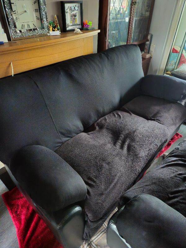 3 + 2 Seater Leather Sofa - Free