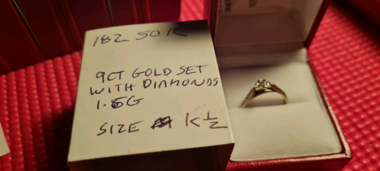 9ct carat gold ring set with diamonds (43)