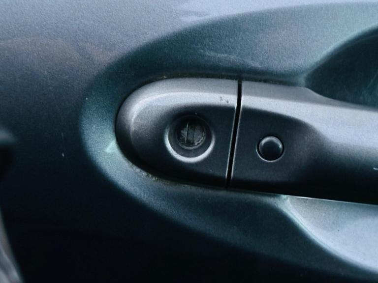 2014 Nissan Note 1.5 dCi Tekna Euro 5 (s/s) 5dr MPV Diesel Manual