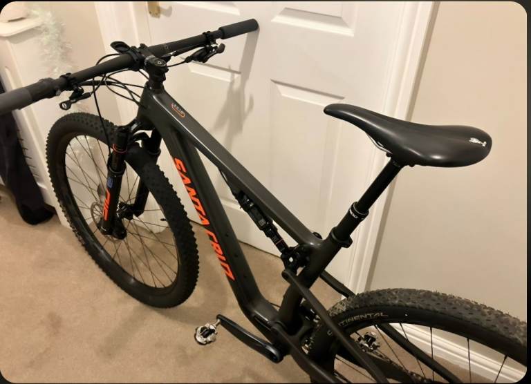 Santa cruz blur xc mountain bike