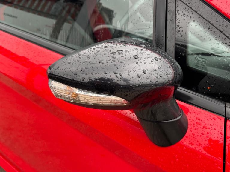 2015 Ford Fiesta 1.0 EcoBoost 140 Zetec S Red 3dr HATCHBACK PETROL Manual