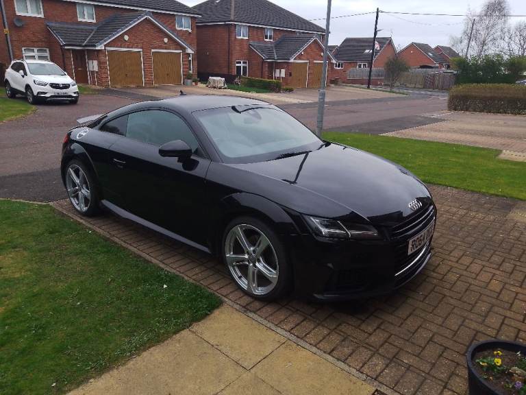 Audi TT 2.0 TFSi MK 3. Black. S-Line