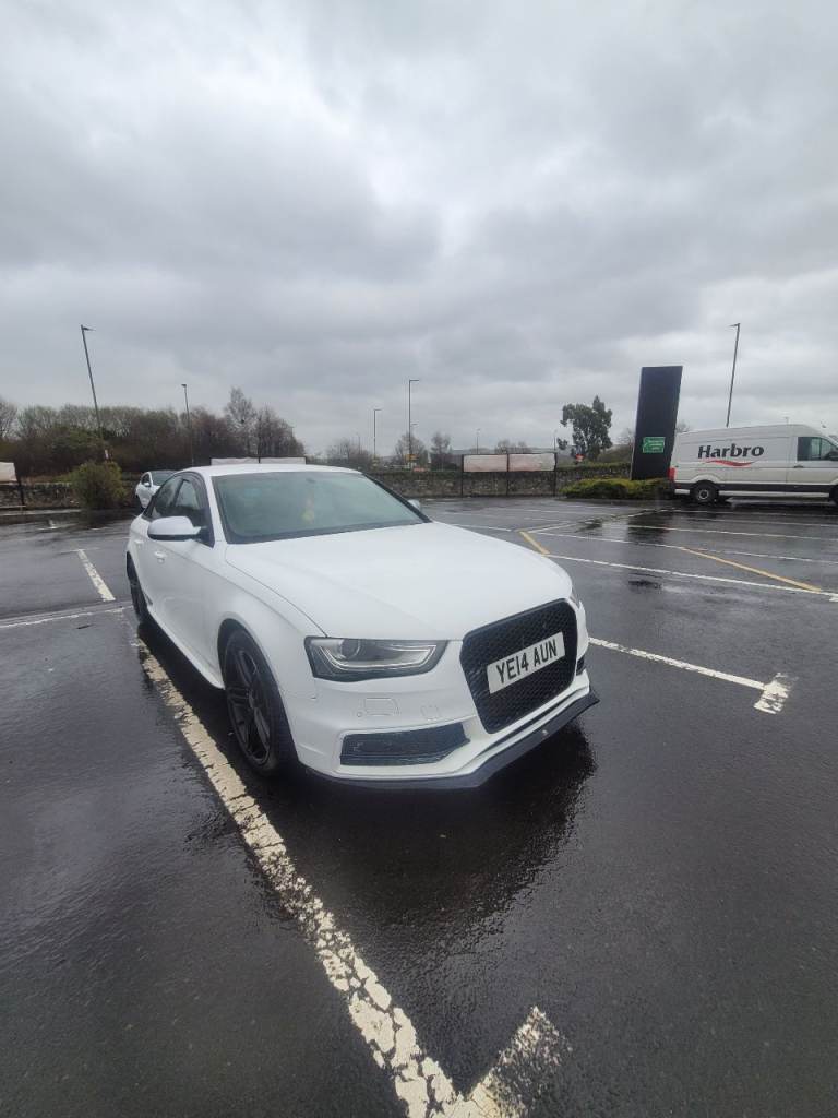 Audi, A4 14plate S line Black edition
