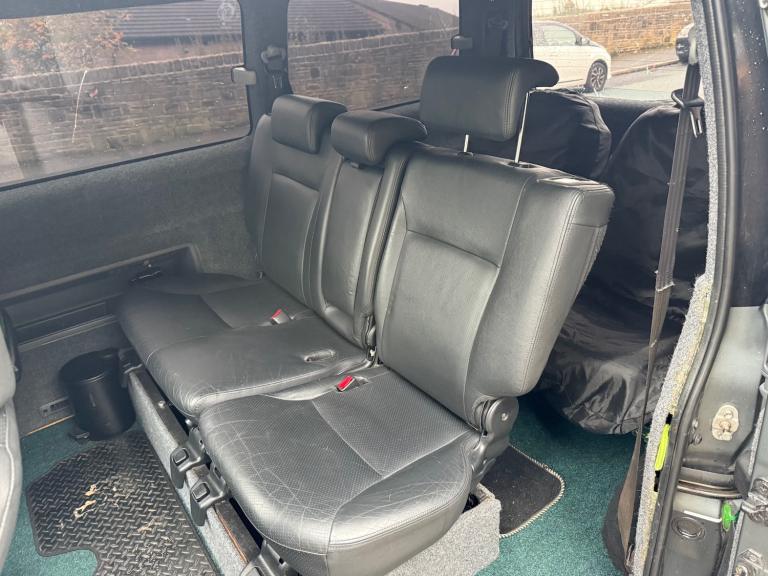 2010 Toyota Granvia 3.0TD VAN AUTO DIESEL   Diesel Automatic