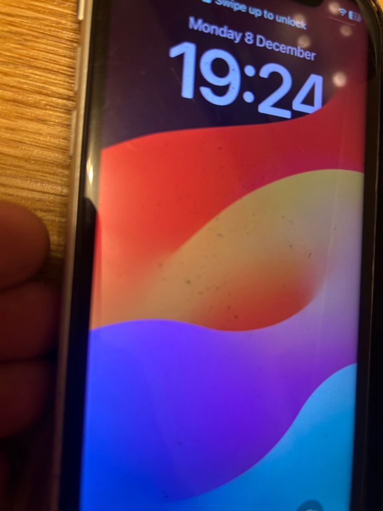 Apple iPhone xr boxed instructions white free case ear pod headphones 64gb phone 