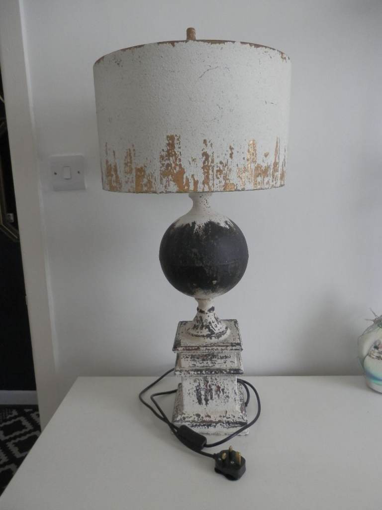 Extra large 'vintage Parisienne ' style table lamp, Collect only BB6.