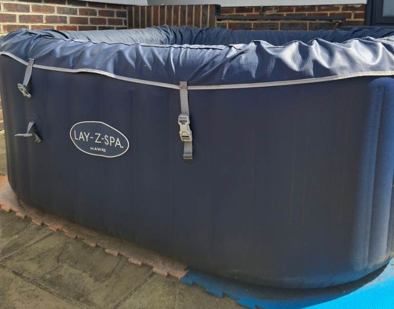 Lay-Z-Spa Havana Inflatable Hot Tub – Blue, Good Condition