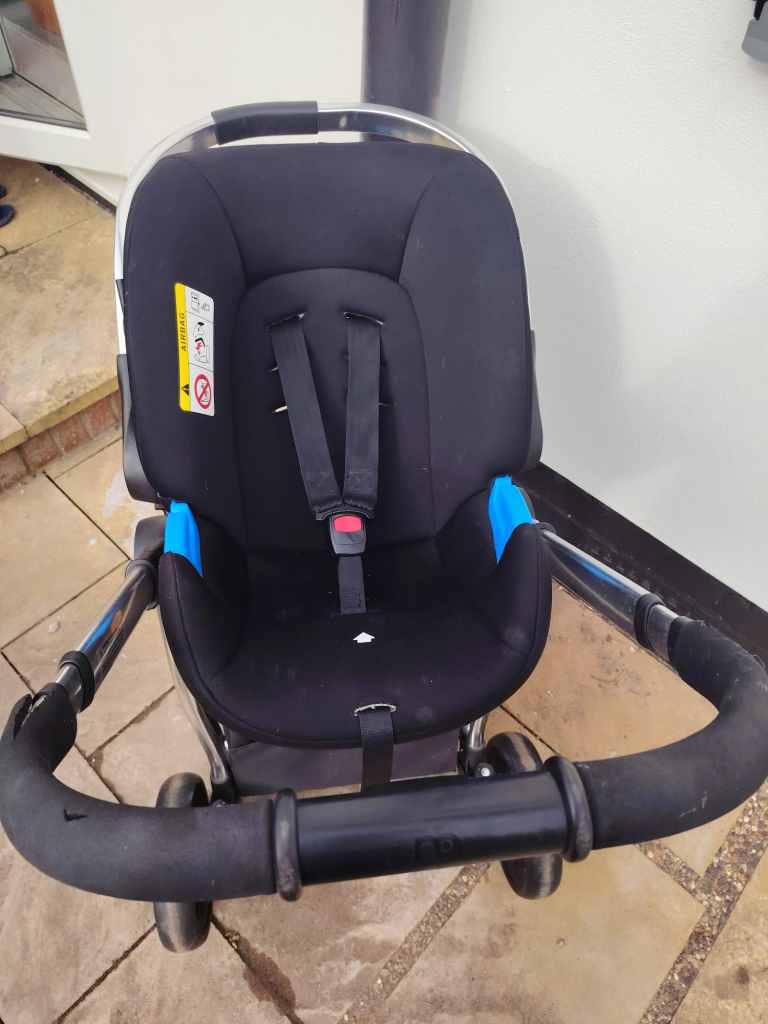 Baby Car Seat with Stroller Frame - Black, Good Condition