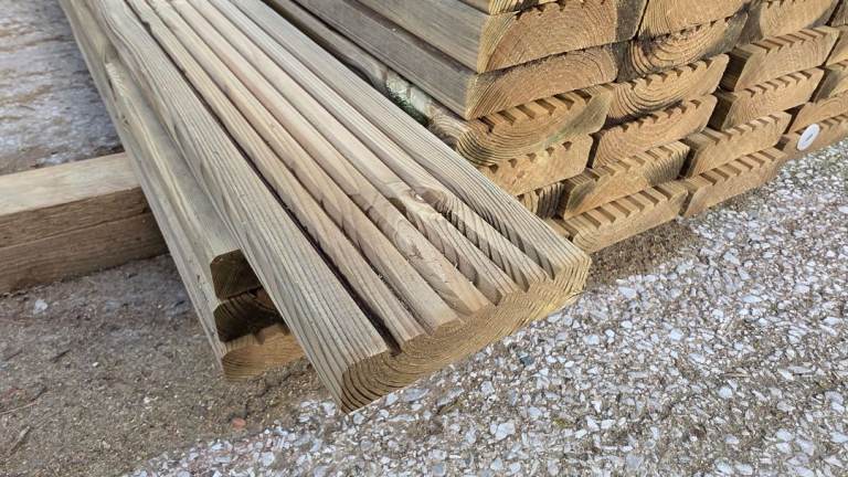 💥 Decking Boards 125mm X 30mm Pressure Treated Green