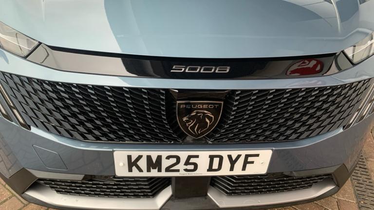 2025 Peugeot 5008 1.2 HYBRID GT SUV 5dr Petrol Hybrid e-DSC6 Euro 6 (s/s) (136 ps) SUV Hybrid Aut...