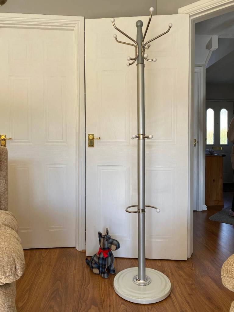 Coat Hanger Stand