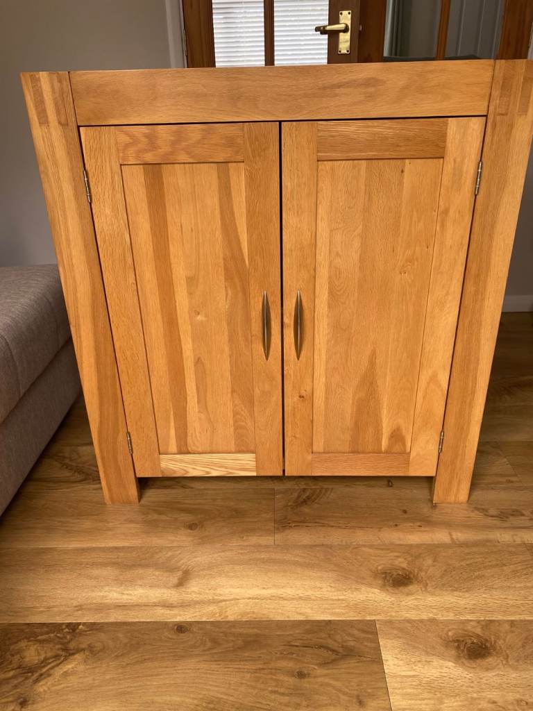 Oak drinks cabinet