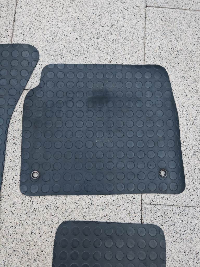 Range rover evoque car mats 
