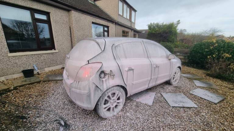 2007 corsa, 1.4 petrol, 1 years mot, 60k miles