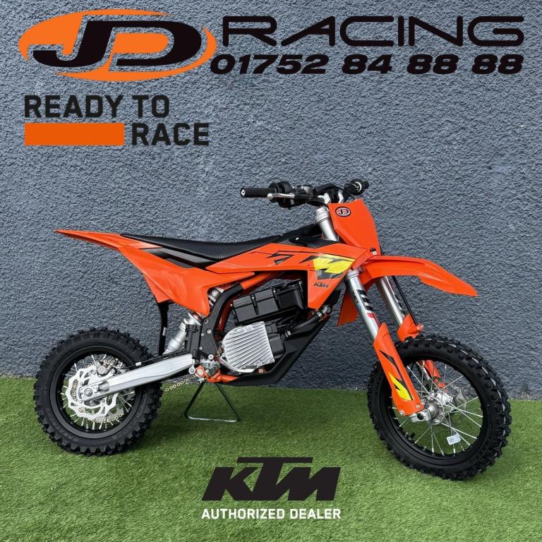 KTM SX E5