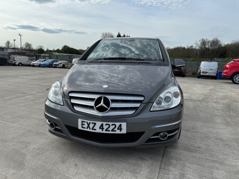 Automatic B class merc drives like new 