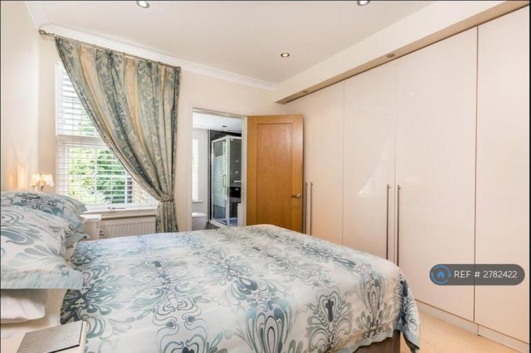 4 bedroom house in Newbury Road, Bromley, BR2 (4 bed) (#2782422)