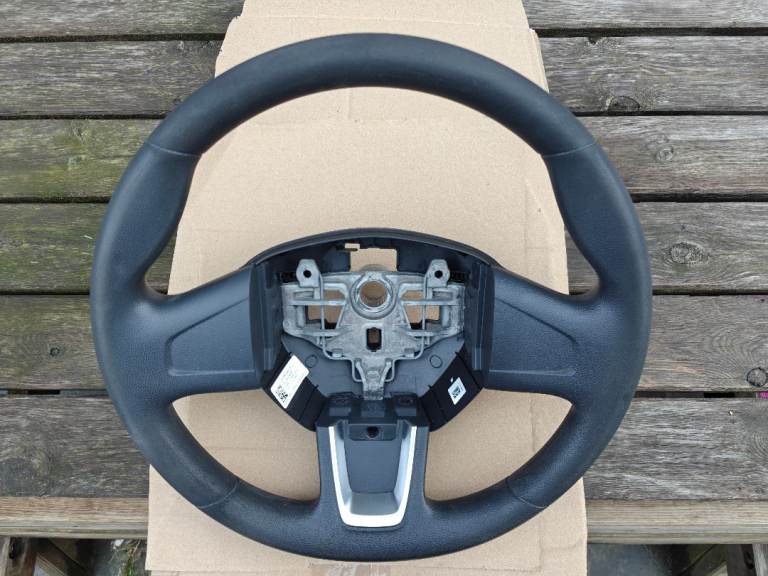 Renault Master / Nissan NV400 / Vauxhall Movano Steering wheel
