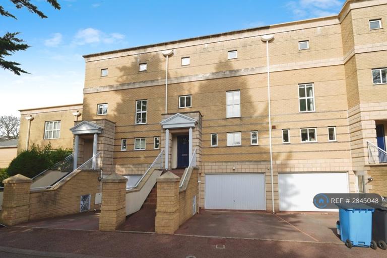 4 bedroom house in Cerne Abbas, Poole, BH13 (4 bed) (#2845048)