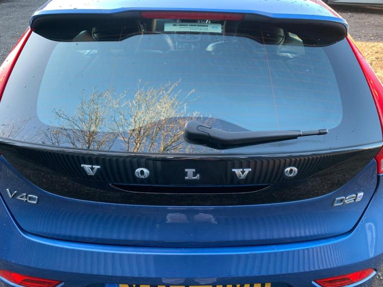 2016 Volvo V40 D2 [120] R DESIGN Nav Plus 5dr HATCHBACK DIESEL Manual