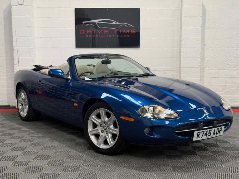 1997 Jaguar XK8 4.0 2dr Auto CONVERTIBLE PETROL Automatic