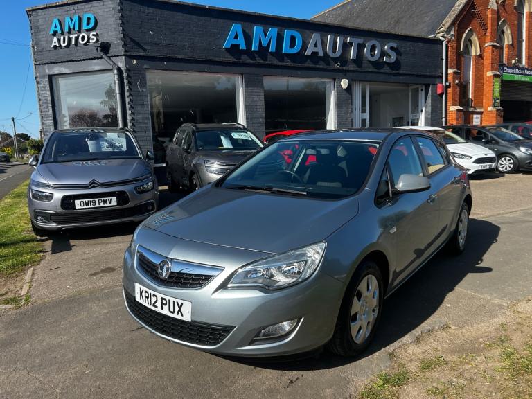 2012 Vauxhall Astra 1.6i 16V Exclusiv 5dr HATCHBACK Petrol Manual
