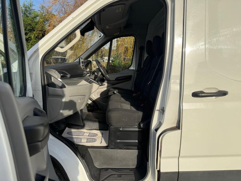 2021 Maxus Deliver 9 2.0 D20 163 High Roof Van PANEL VAN DIESEL Manual