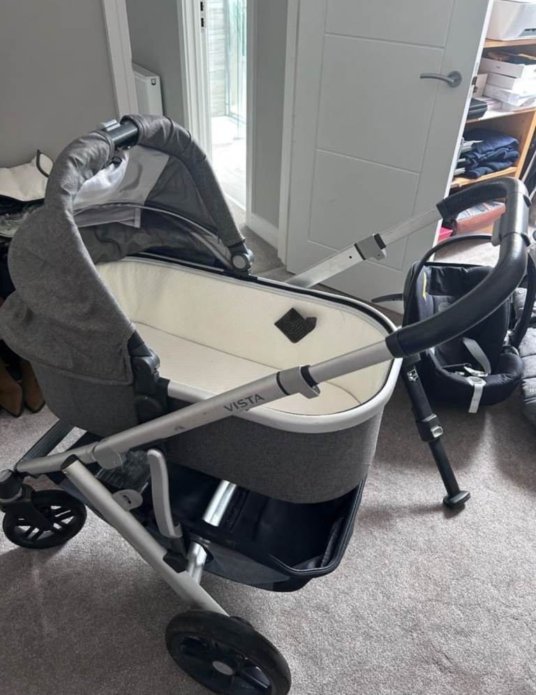 Uppa baby vista pram set with car seat and isofix