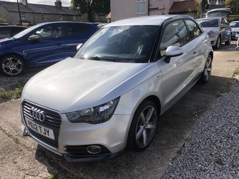 AUDI A1 1.6 TDI Contrast Edition 2012