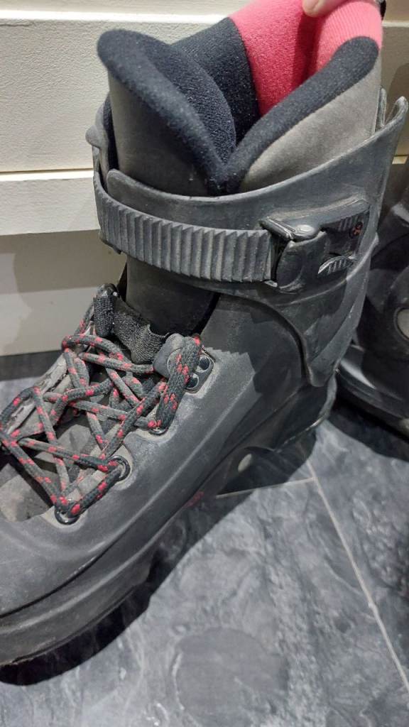 Anarchy Inline Roller Skates (Size 9)