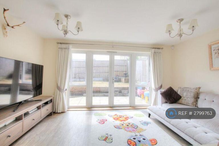 3 bedroom house in Blackberry Way, Hemel Hempstead, HP2 (3 bed) (#2799763)