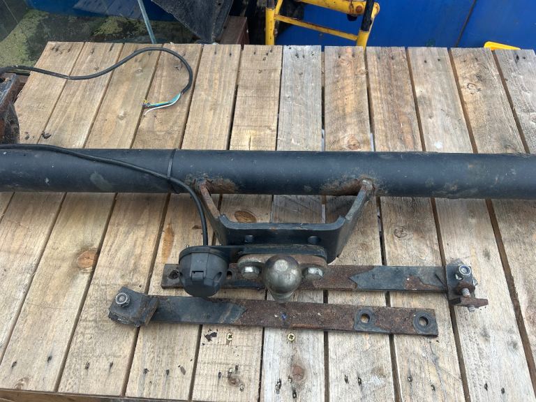 Vauxhall Vivaro/ Renault Traffic Towbar