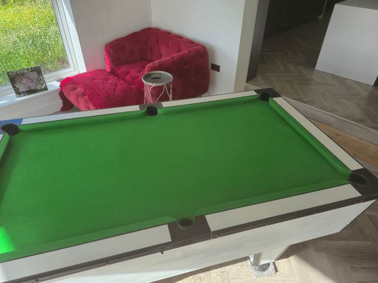 7 x 4 Slate pool table 