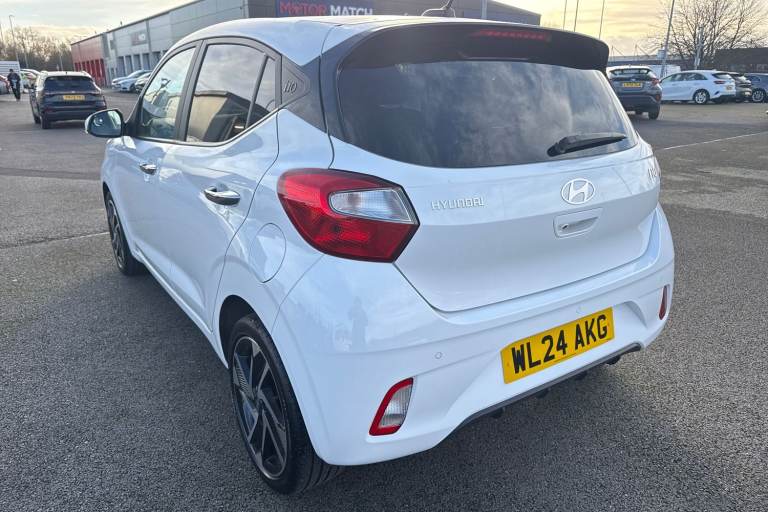 2024 Hyundai i10 1.2 Premium Euro 6 (s/s) 5dr Hatchback PETROL Manual