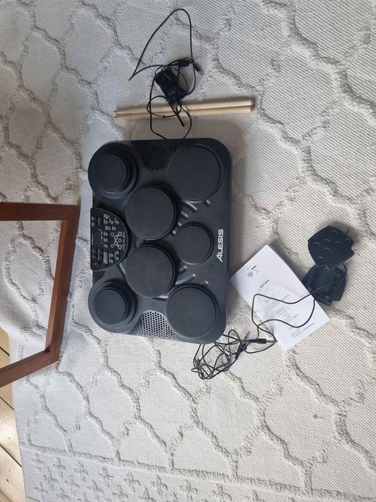 Alesis CompactKit 7 electronic drum kit - Used Likenew - Open to offers