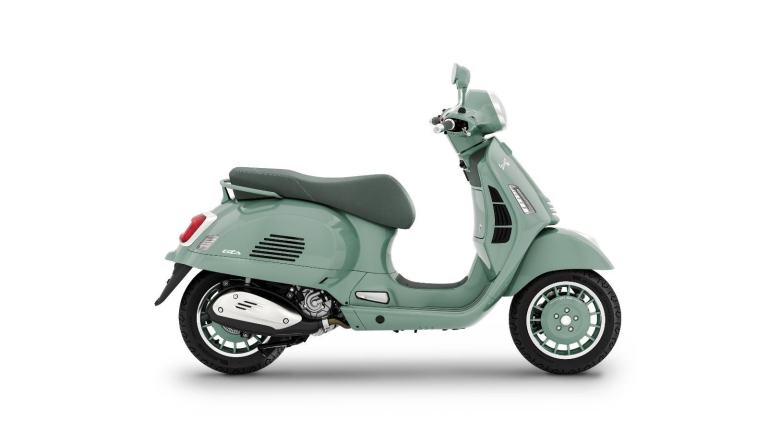 Vespa GTS 310 80th