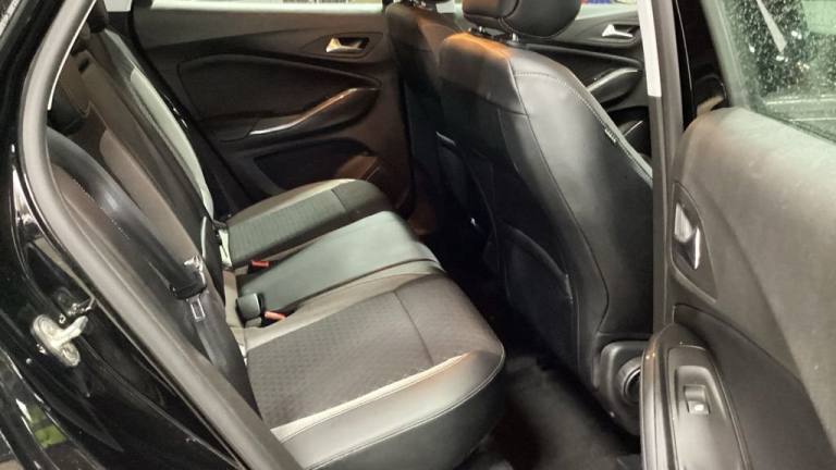 2019 Vauxhall Grandland X *AUTO HATCHBACK Petrol Automatic