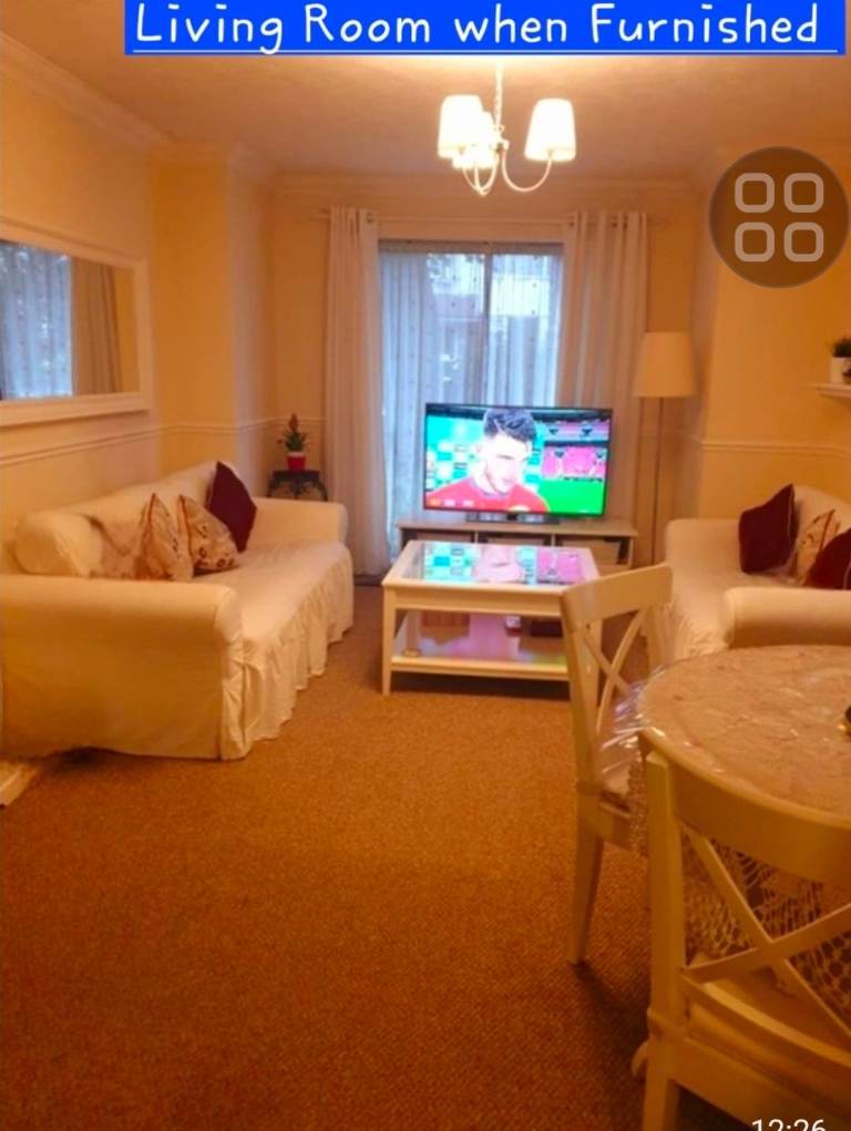 Charming & Spacious 2-Bedroom Ground Floor Flat in Prime Wallington 